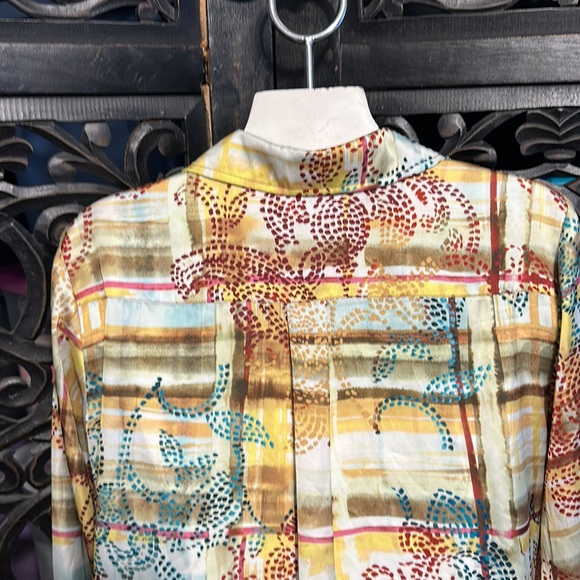 Susan Graver Multi Color Printed Charmeuse Button Up Tunic Top / Shirt / Blouse. - Picture 7 of 10